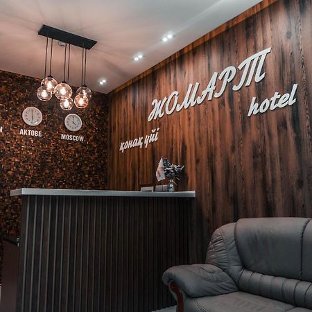 Жомарт Hotel Aktobe Exterior photo