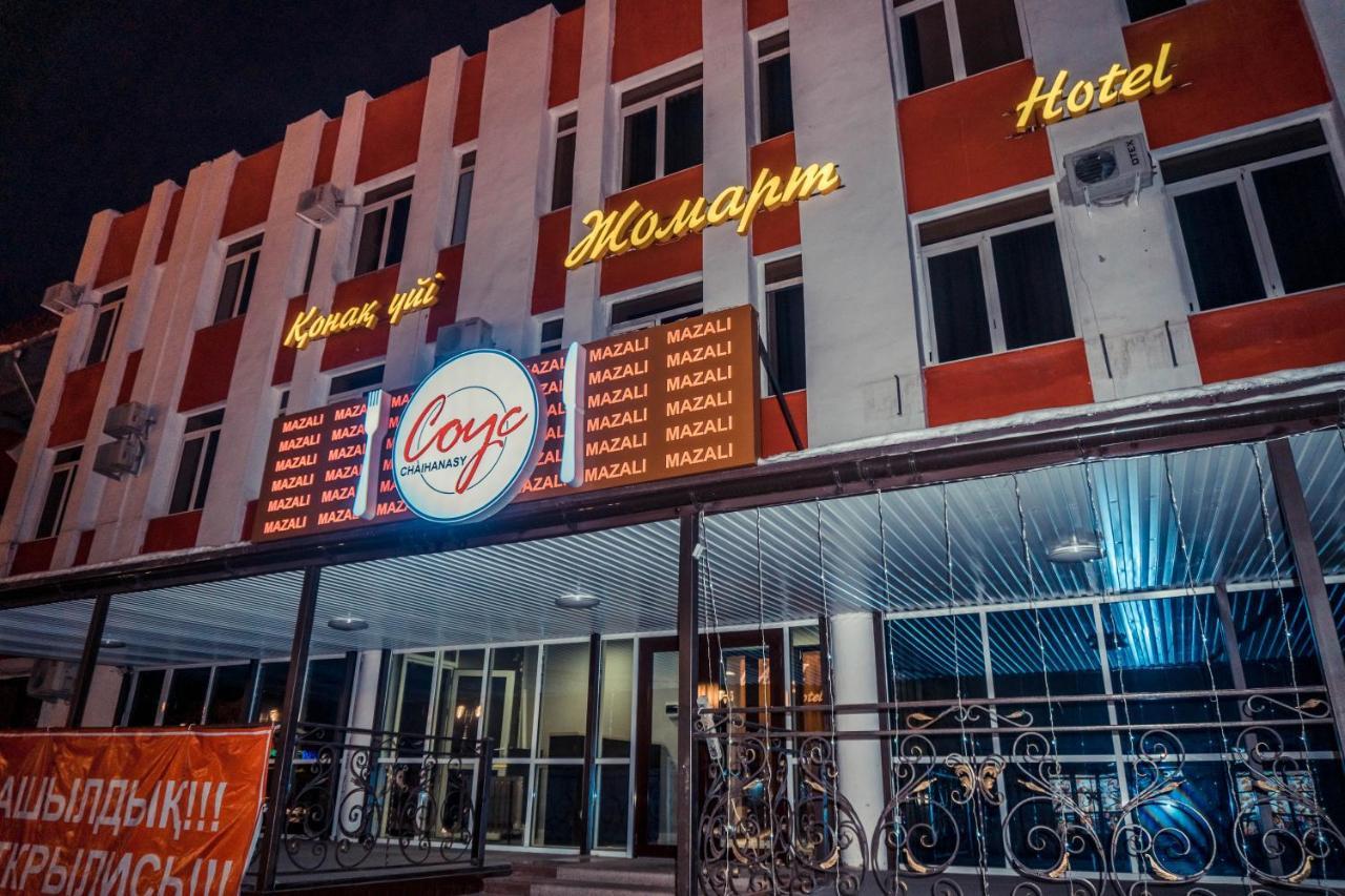 Жомарт Hotel Aktobe Exterior photo